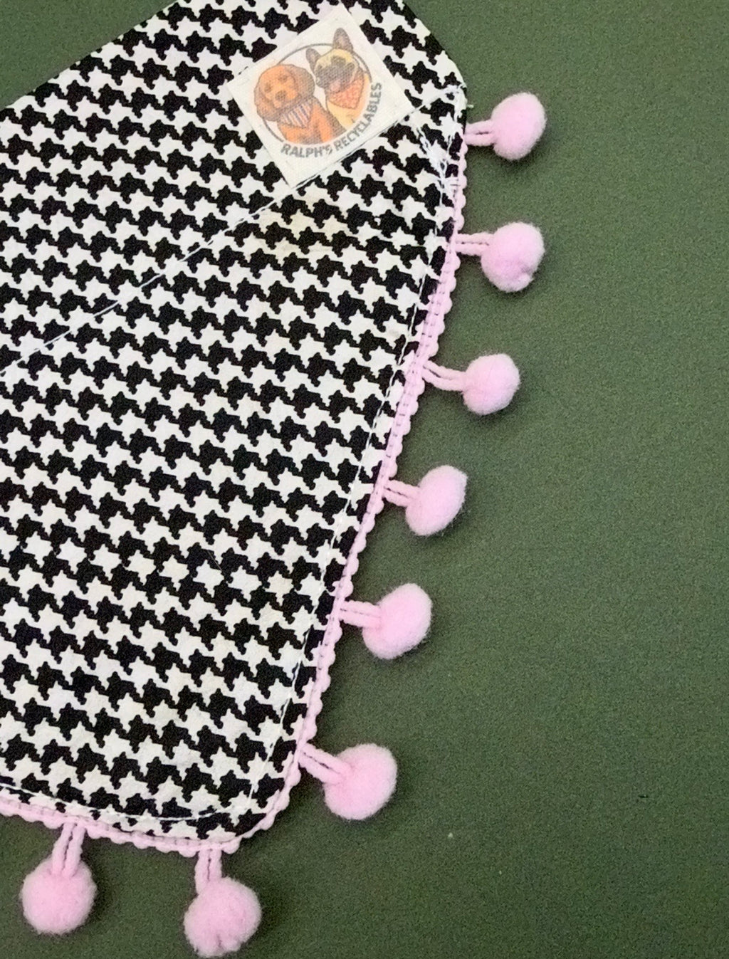 Houndstooth hound