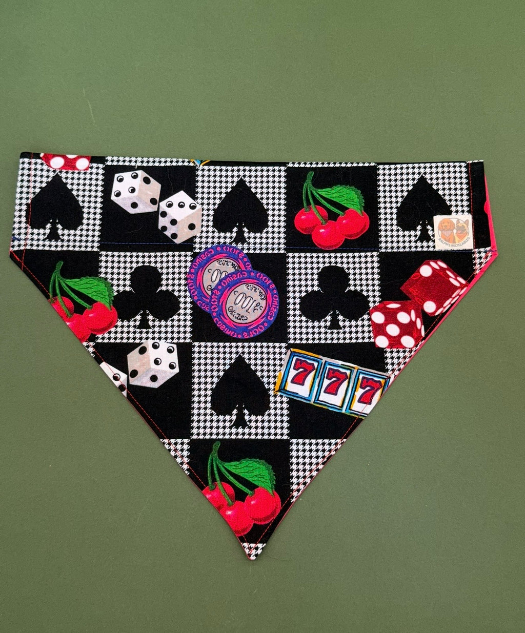 Poker paws